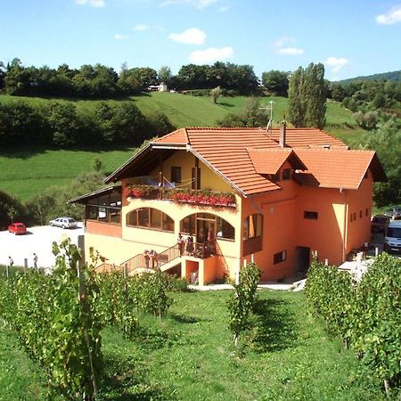 Klet Jana Jastrebarsko Exterior photo