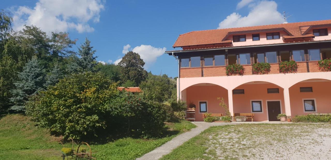 Klet Jana Jastrebarsko Exterior photo